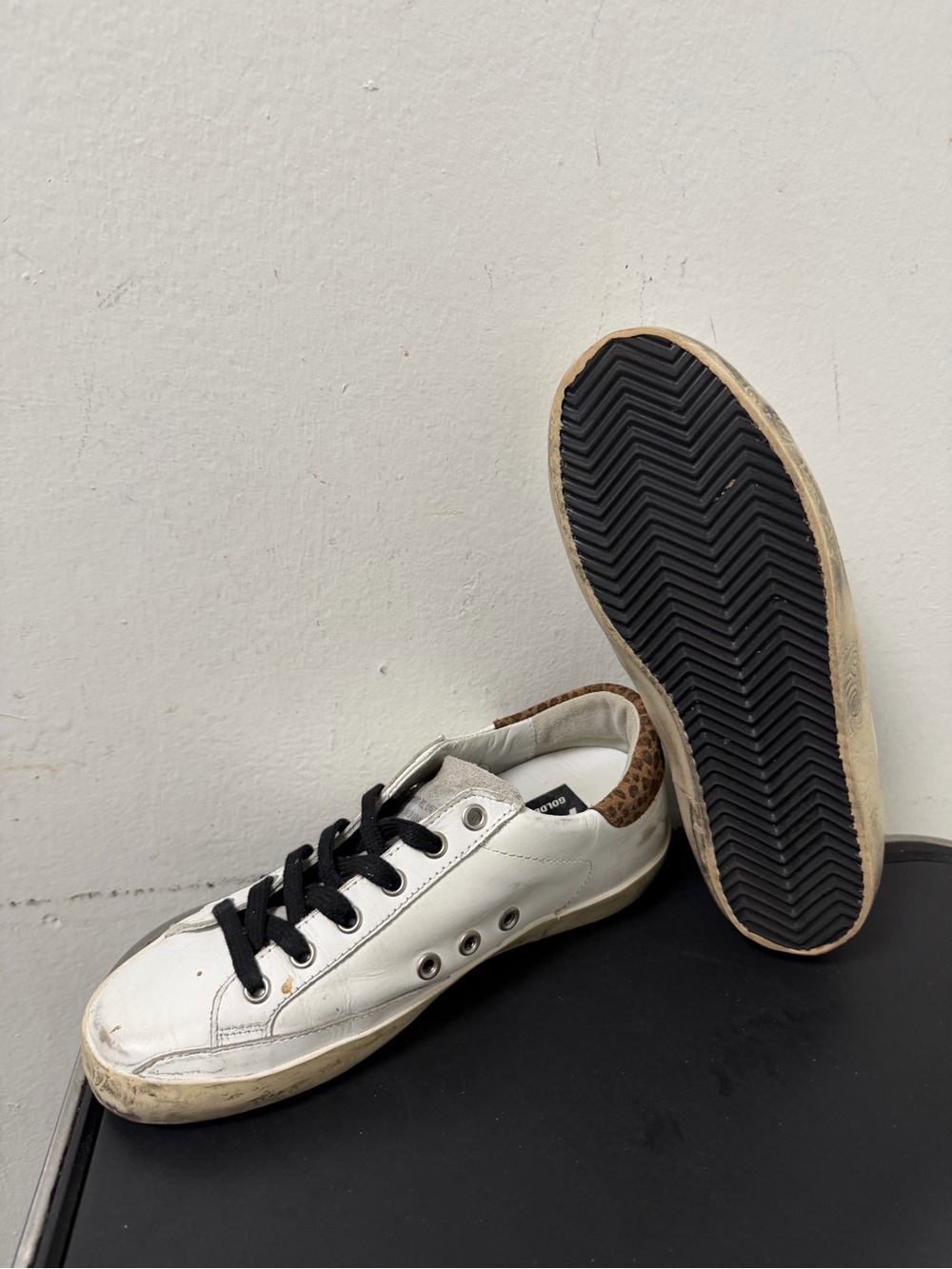 Golden Goose Women's Archive Size 36 White Leather Leopard Details Worn Lightly - Picture 11 of 14